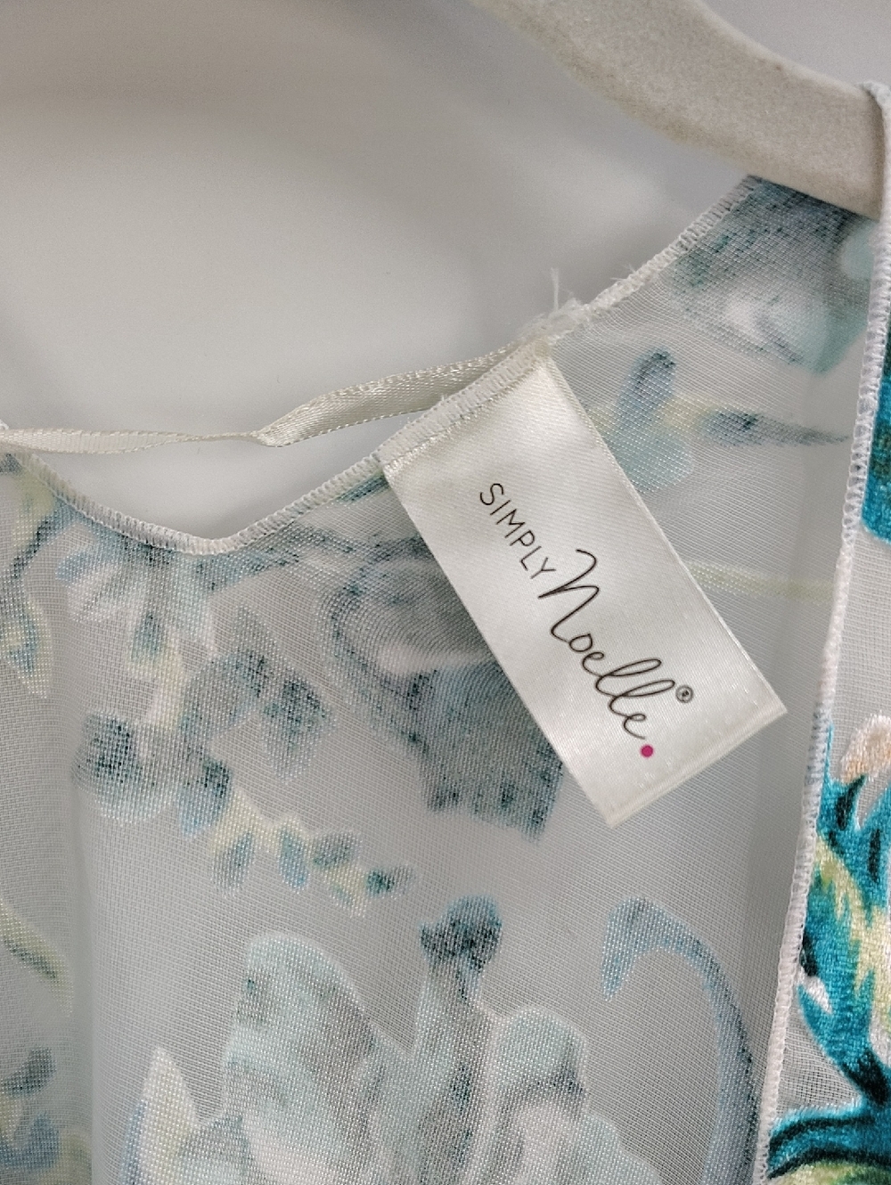 Simply Noelle Morning Meadow Velvet Wrap One Size * See Measurements - Picture 3 of 5